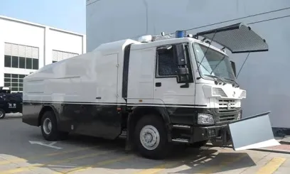 HOWO 8ton Police Anti Riot Water Cannon Truck